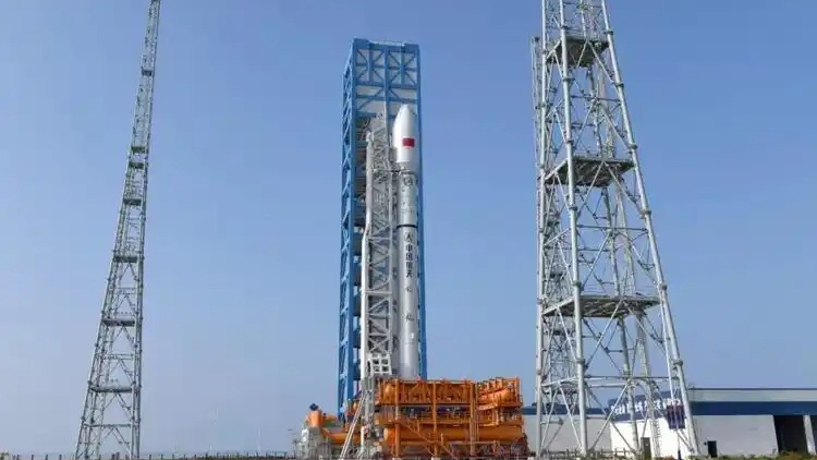 长征十二号火箭成功发射卫星互联网低轨卫星